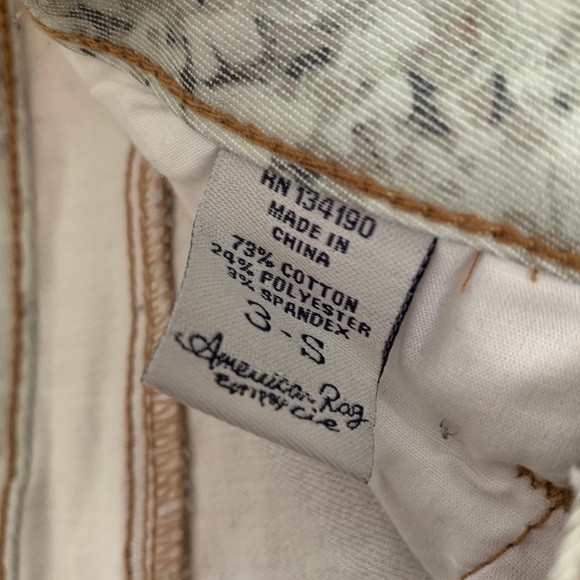 ๐ American Rag- Skinny Cropped Jeans - Picture 4 of 4